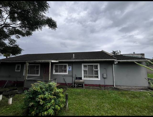 4 BEDROOM HOUSE FOR SALE IN SEA VIEW